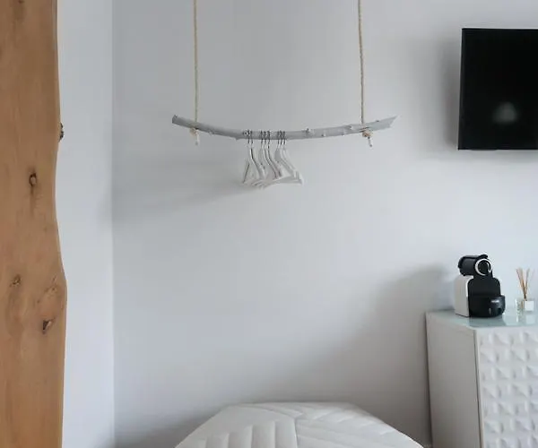 The Saints Suites فندق مبيت وإفطار 3*