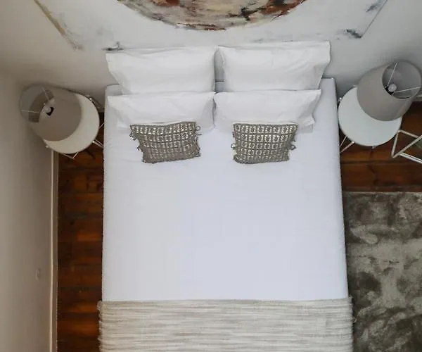 The Saints Suites 3*