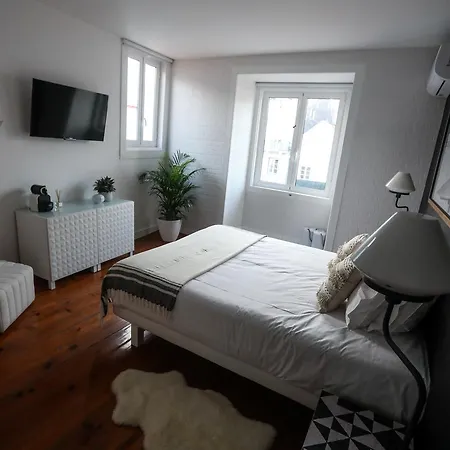 The Saints Suites Bed & Breakfast 3*