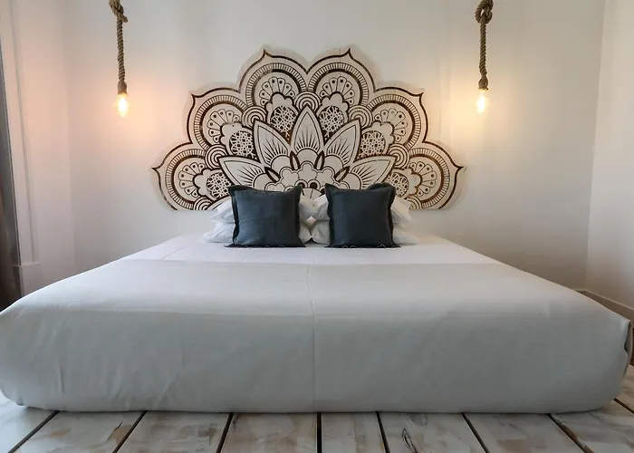 The Saints Suites 3*