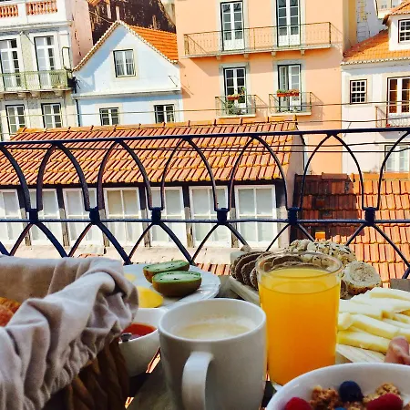 The Saints Suites Lisbona